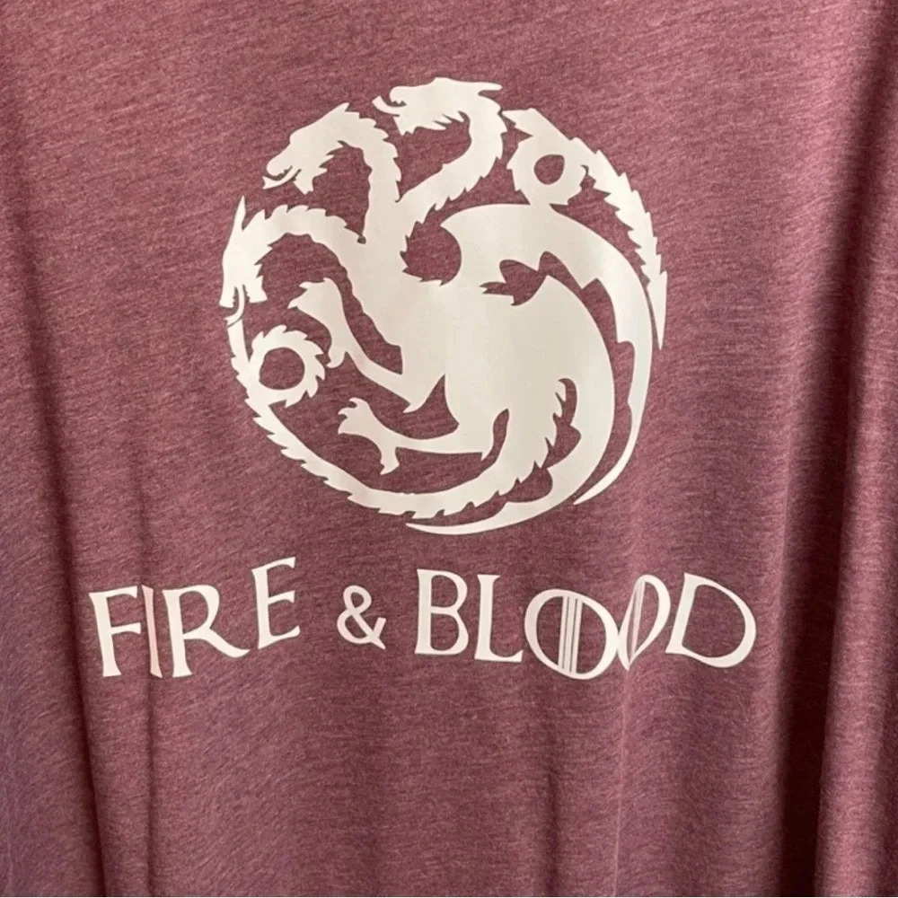 GAME of thrones, House Targaryen, “Fire and‎ Blood” graphic T-shirt. - Picture 2 of 6